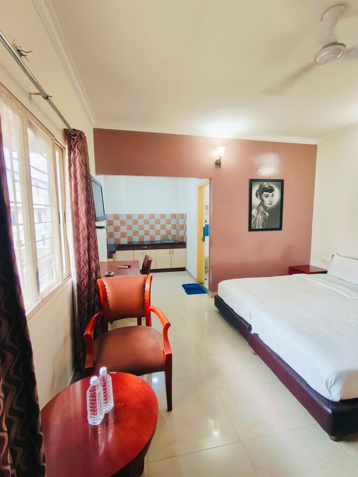 Kings Suites Palace Grounds Bengaluru Kültér fotó