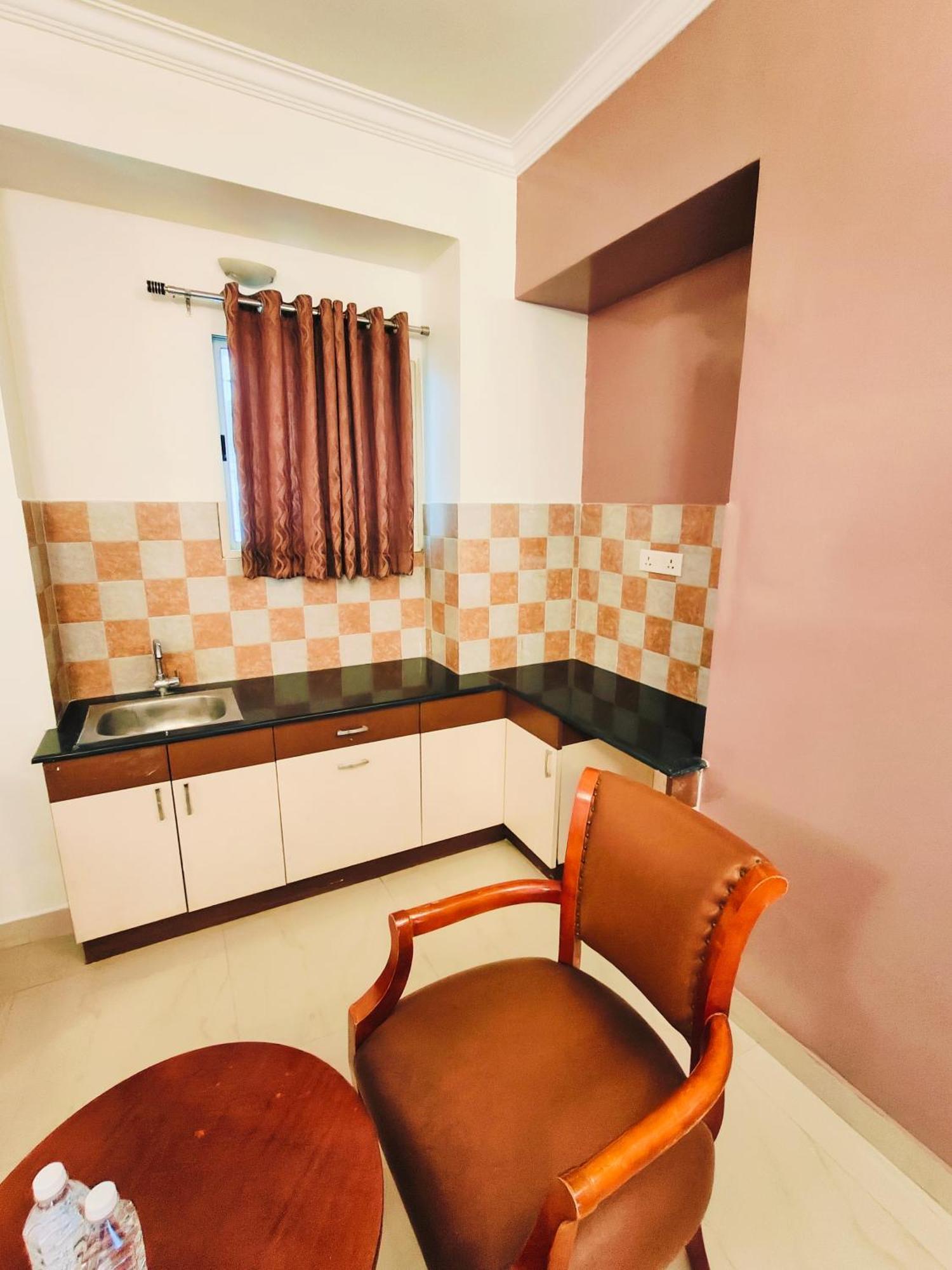 Kings Suites Palace Grounds Bengaluru Kültér fotó